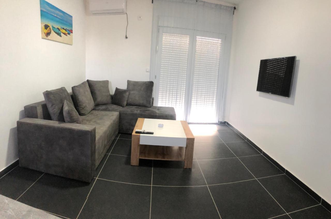 Lanika Apartments Ulcinj Esterno foto